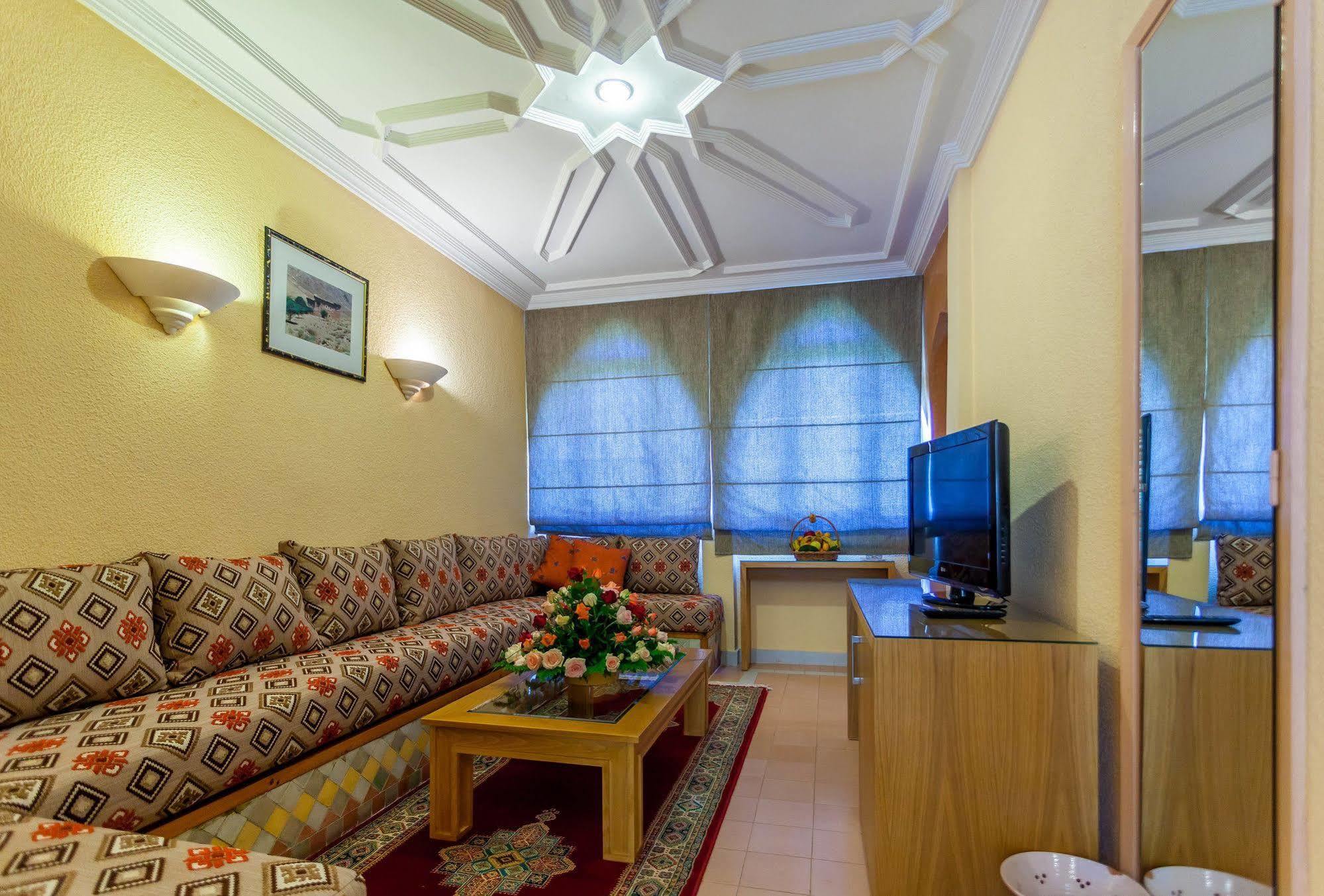 Chems Le Tazarkount Hotell Afourer Exteriör bild